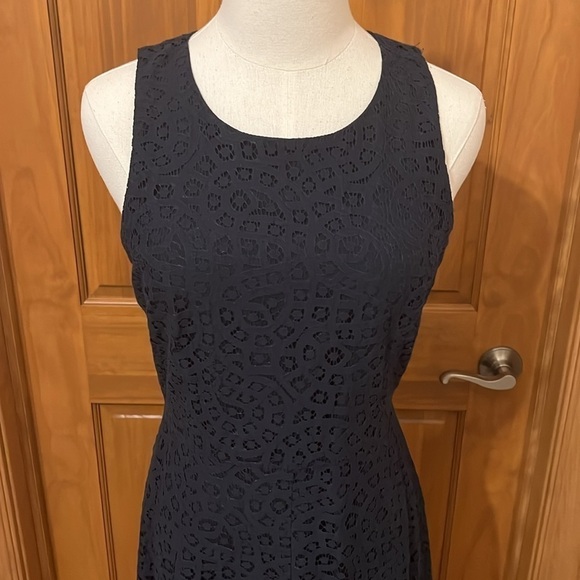 Like New J. Crew Navy Lace Dress A Line Skirt Size 6 - Picture 2 of 5